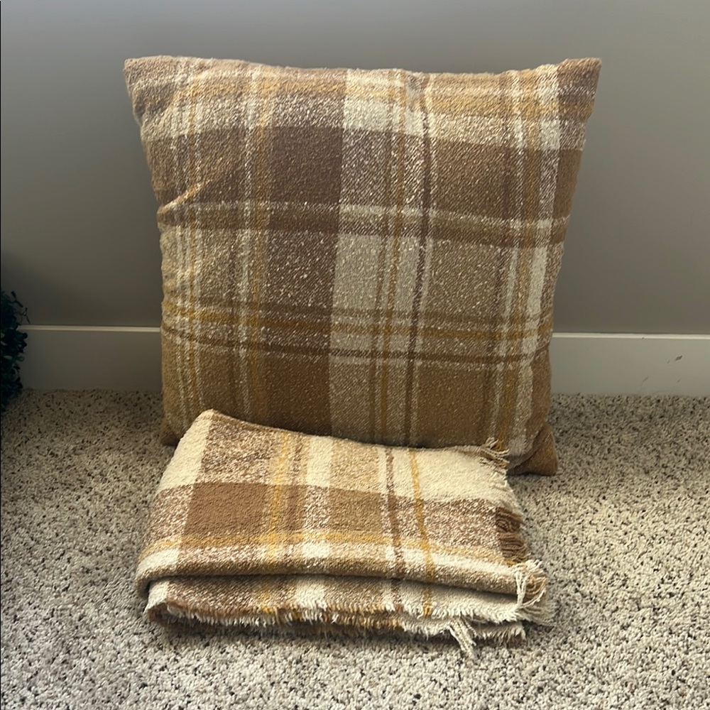 Plaid Tan and Cream Pillow and Throw Set